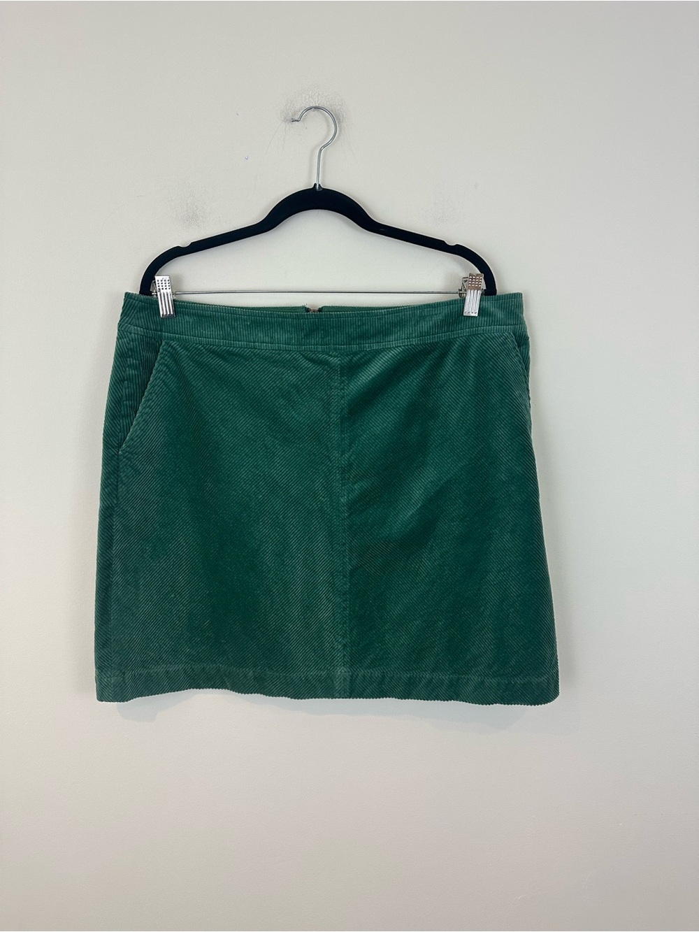 Boden Green Corduroy Mini Skirt Zip Closure Size 14R Women's